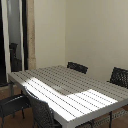 Dobairro At Bairro Alto Lissabon