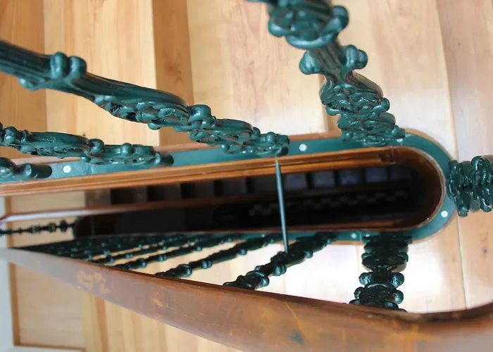 Dobairro At Bairro Alto * Lisboa