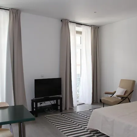 Dobairro At Bairro Alto * Lisboa